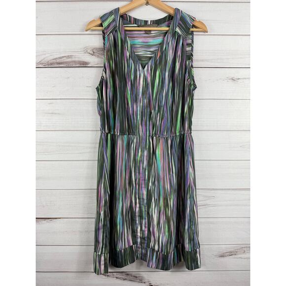 Fynn & Rose Dresses & Skirts - Fynn‎ & Rose Multi Color Surplice Dress Women Size 8 Sleeveless V-neck